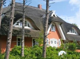 Haus Strandgut, vacation rental in Ahrenshoop