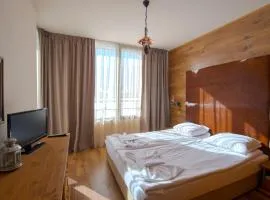 Cornelia Deluxe Residence