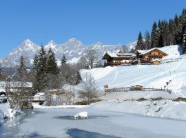 Strickhof, farm stay in Schladming