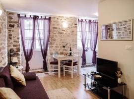 Apartment Peristil Cardo, accommodation in Split