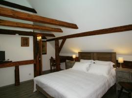 Chambres d'Hôtes La Stoob Strasbourg Sud, hôtel à Illkirch-Graffenstaden près de : Club de Golf de Strasbourg