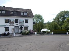 Pension Hubertus, hotel with parking in Oberraden