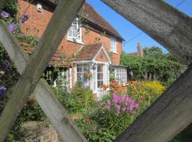 Vine Cottage, hotel cerca de Estación de tren Bentley, Farnham