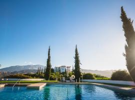 B Bou Hotel Cortijo Bravo, hotel Vélez-Málagában