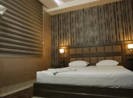 Avan Plaza Hotel
