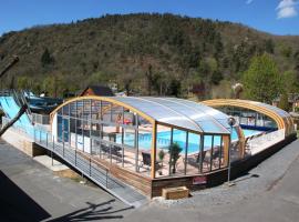 Camping La Clé des Champs, alquiler vacacional en Saint-Nectaire