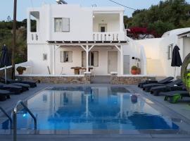 Villa Varnali Small Boutique, ваканционно жилище на плажа в Миконос