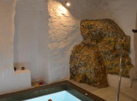 Fimaira 2, hotel din Ermoupoli