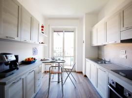 Riviera Apartments, hotel in Levanto