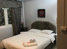 Scandalic Bar and Guest house, guest house di Pattaya Pusat