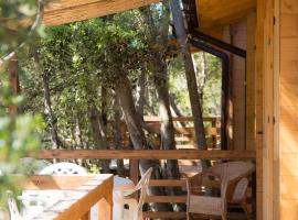 Elbadoc Camping Village, hotel in Cavo