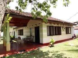 Surf reef guest house