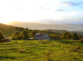 Fattoria Bio L'A Ceccoli, hotel v destinaci Sasso Feltrio