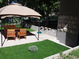 Garden apartment Vanya