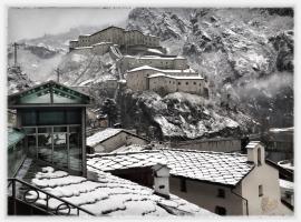 Hotel Ad Gallias, hotel cerca de Fuerte de Bard, Bard