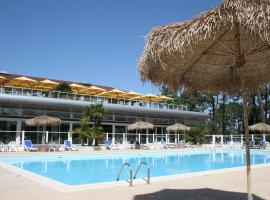 Azureva Ronce les Bains, hotel with parking in Ronce-les-Bains
