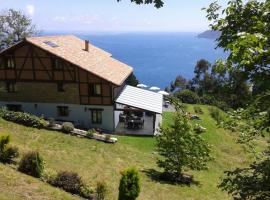 Casa Rural Ogoño Mendi, landsted i Elantxobe