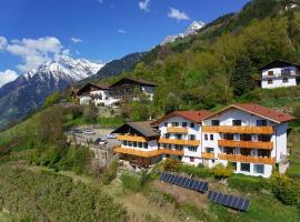Residence Vellauerhof, hotel u gradu Lagundo