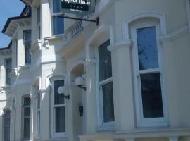 Seafield House, hostal o pensió a Brighton