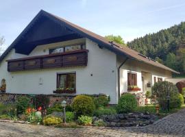 Haus Annemarie, готель у місті Goldkronach