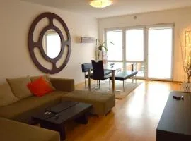 Yeti Lux - Central City Loft