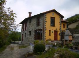 El Mirador de Valdedios " Casa Friera", hotel na may parking sa Puelles