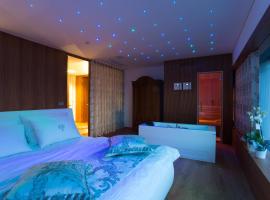 Villa EVA、ドブロボのホットタブ付きホテル