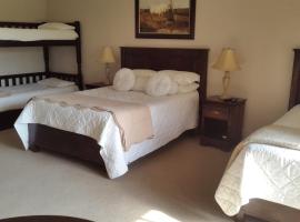 Olive Hill Country Lodge, hotel cerca de JBN Hertzog, Bloemfontein