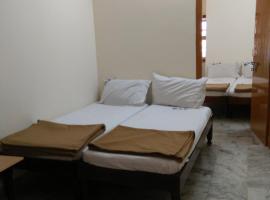 MSR Lodge, hotell i Tirupati