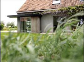 Rooseboom22, bed and breakfast en Aartrijke