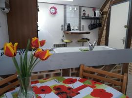 Fée maison with love appartement、Cuissaiの格安ホテル