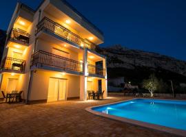 Apartments Matanovi Dvori, ξενοδοχείο σε Makarska