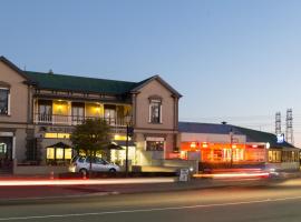 Racecourse Hotel and Motor Lodge, hotel in Christchurch