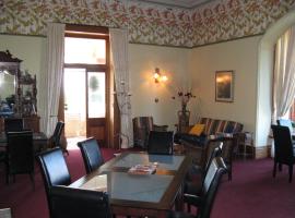 Ugbrooke Country Estate, hotel con parcheggio a Lower Dashwood