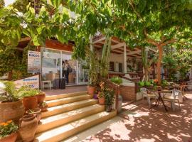 Nikos Hotel, serviced apartment in Matala