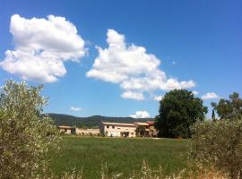 Domaine De Camp Joyeux, hotel u gradu Puget-Ville