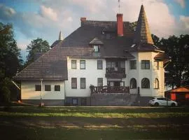 Hotel Zaķīši