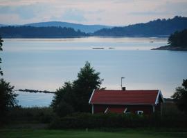 Anfaster&ouml;d G&aring;rdsvik - Sj&ouml;stugan