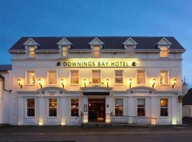 Downings Bay Hotel, hótel í Downings