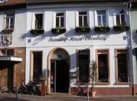 Boarding House Obernburg: Obernburg am Main şehrinde bir kendin pişir kendin ye tesisi