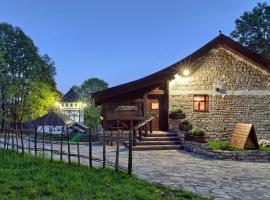 Farm Stay Čardaklije ค็อทเทจในคูเลนวาคูฟ