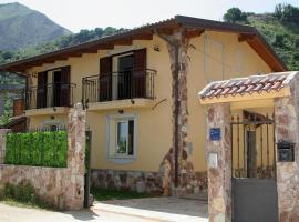 Villa Paladino - B&B e Guest House, vakantiewoning aan het strand in Scilla
