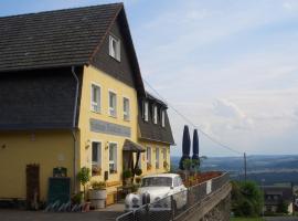 Restaurant und Gasthaus Zur Burgschänke, cheap hotel in Aremberg