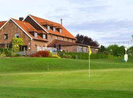 Golf Hotel Mergelhof, hotel v destinaci Gemmenich