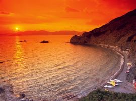 Eco Village Baia Delle Ginestre, hotel v destinaci Teulada