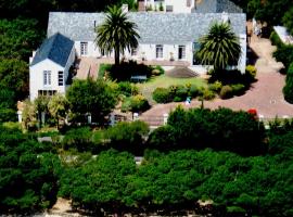 Manor on the Bay, hotel di Gordonʼs Bay