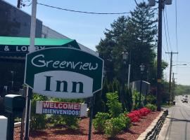 Greenview Inn Riverhead, hotel con estacionamiento en Riverhead