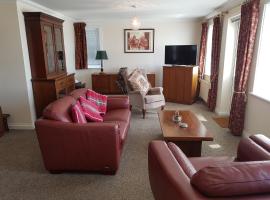 1 Derby Court Castletown, self catering accommodation in Castletown