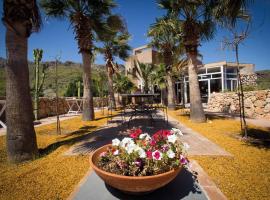 Cortijo de la Media Luna, hotel cerca de Marina Golf Mojácar, Mojácar