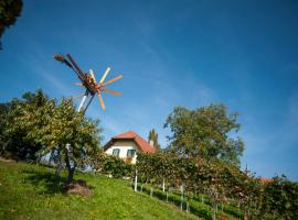 Weingut Leopold Dietrich, hotel con parcheggio a Gamlitz